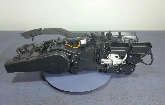 Interior heater climate box assembly