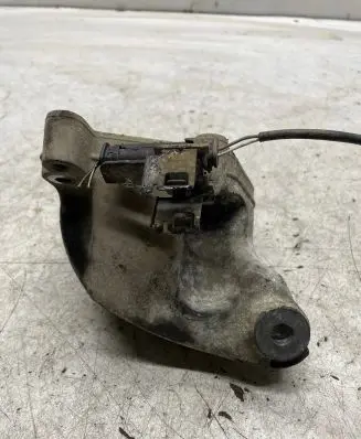Mercedes-Benz ML W164 Engine mounting bracket A6422230304