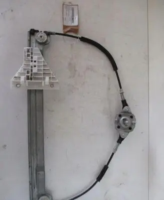 Mitsubishi Colt Front door electric window regulator 5743A097