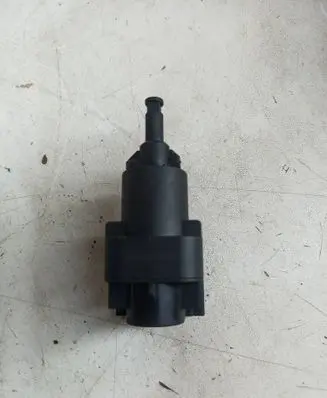 Volkswagen Polo IV 9N3 Brake pedal sensor switch