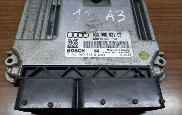 Audi A3 S3 8P Engine control unit/module 03G906021CS 0281012608
