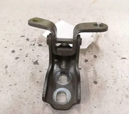 Opel Astra K Front door upper hinge