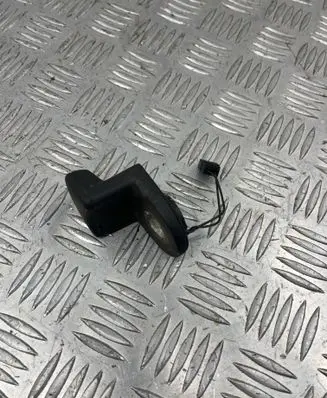 BMW 5 E60 E61 Tailgate glass/window release handle 8385694