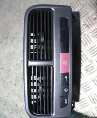 Fiat Grande Punto Dash center air vent grill 735386328 ST4191 4191