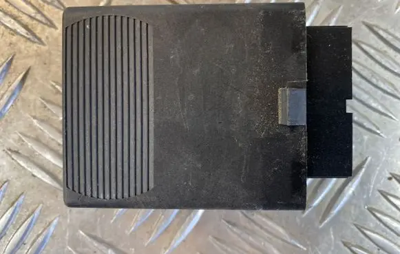 Mercedes-Benz Vito Viano W638 Other relay 0165452332 05014000