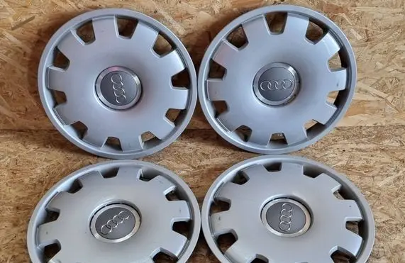 Audi A4 S4 B7 8E 8H R16 wheel hub/cap/trim 4B0601147D
