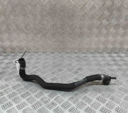 Mercedes-Benz GLS X167 Engine coolant pipe/hose A1678300403