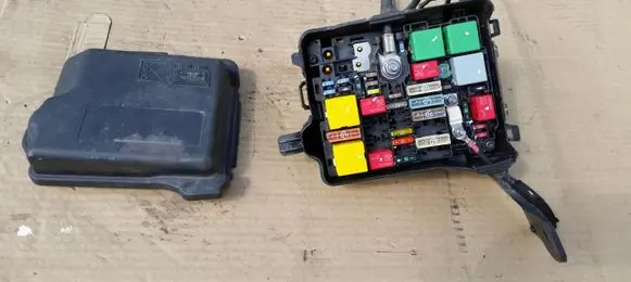 Peugeot 208 Fuse box set