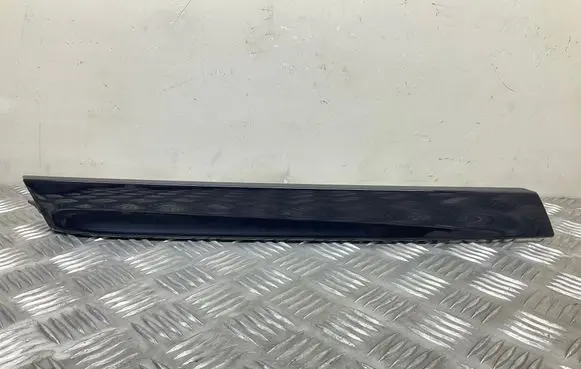 Audi Q3 8U Tailgate trim 8U0854816