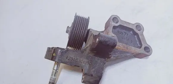 Toyota Auris 150 Engine mounting bracket 123150R0020