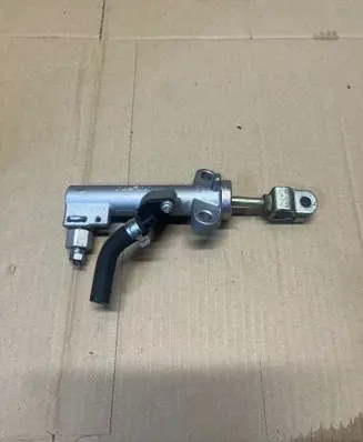 Clutch slave cylinder