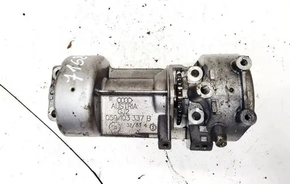 Audi A6 S6 C5 4B Oil pump 059103337b
