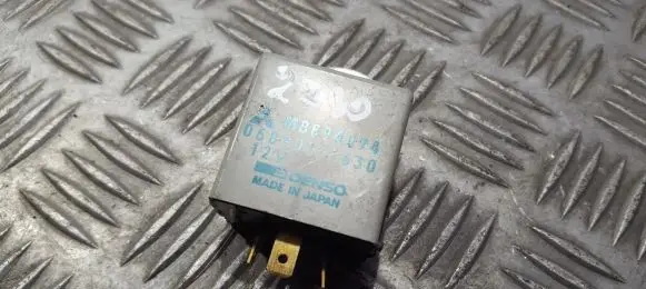 Mitsubishi Space Wagon Other relay mb894074 068900-1630