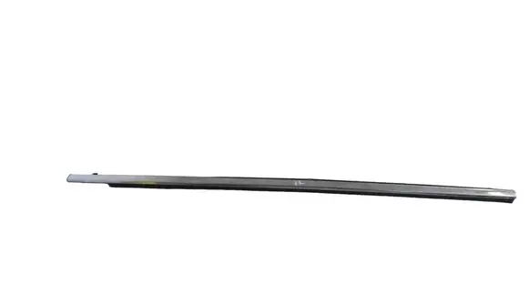 Lexus ES 250 - 300 - 330 Front door glass trim molding 
