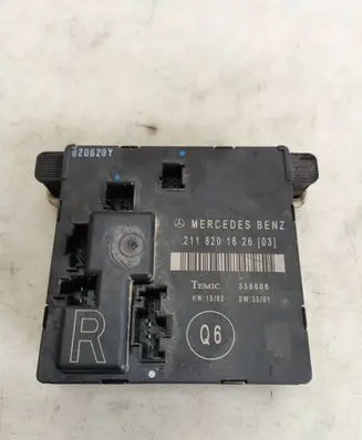 Mercedes-Benz E W211 Door control unit/module 2118201626 356806 SW35701