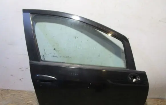 Fiat Grande Punto Front door