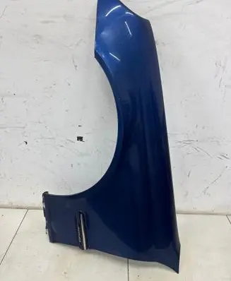 Mercedes-Benz C W203 Fender