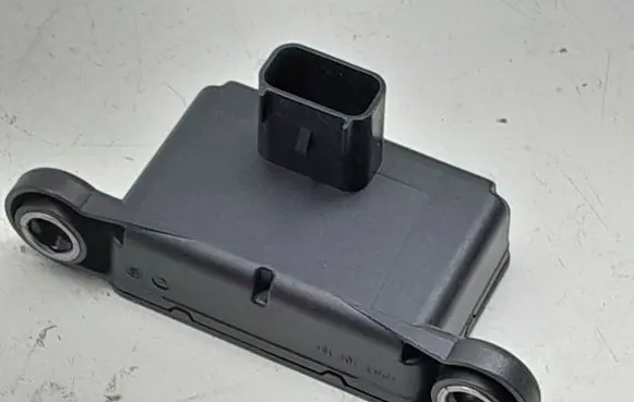 Chevrolet Cruze ESP acceleration yaw rate sensor 13578326