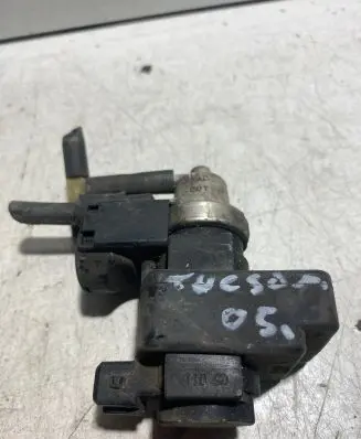 Hyundai Tucson JM Turbo solenoid valve 36611200