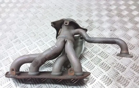 Toyota Prius+ (ZVW40) Exhaust manifold