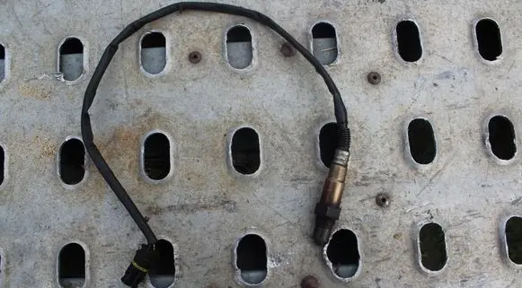 Mercedes-Benz C W203 Lambda probe sensor 0015408717
