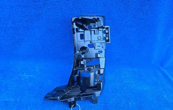 BMW X5 G05 Rear bumper mounting bracket 8086292