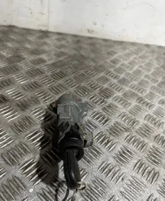 Volkswagen Golf IV Ignition lock contact 4B0905851B