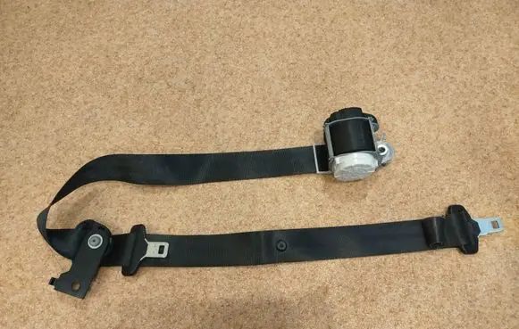 Opel Vivaro Rear seatbelt 34144158D 34189917C