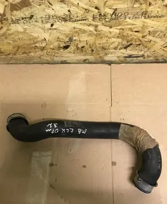 Mercedes-Benz CLK A209 C209 Engine coolant pipe/hose A2115015482
