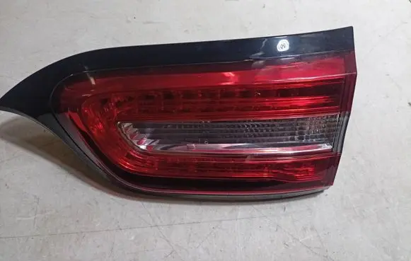 Jeep Cherokee Tailgate rear/tail lights 68102920AC