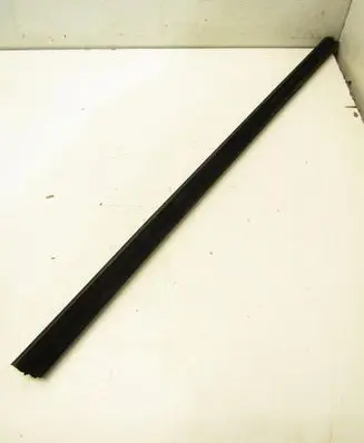 Suzuki Vitara (LY) Front door glass trim molding 