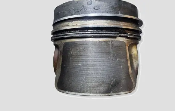 Volkswagen Golf VI Piston CAY