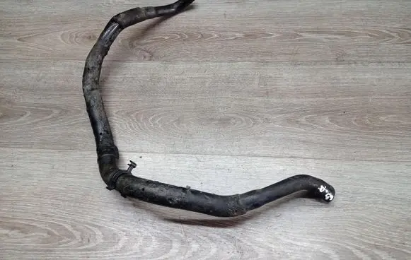 Volvo V70 Breather hose/pipe 