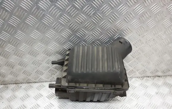 Chrysler 300M Air filter box 04591099AB