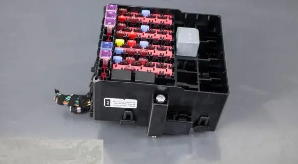 Ford Fiesta Fuse module BA6T14A005KUC BA6T14A005