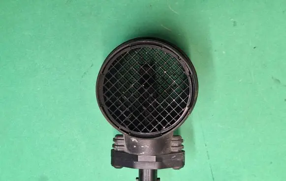 Chrysler Voyager Mass air flow meter 05293155ab