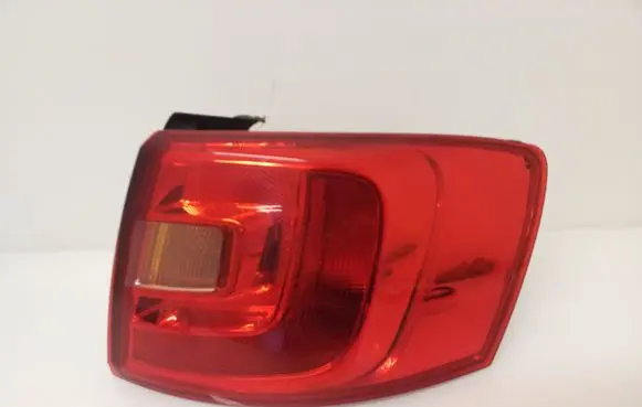 Volkswagen Jetta VI Rear/tail lights