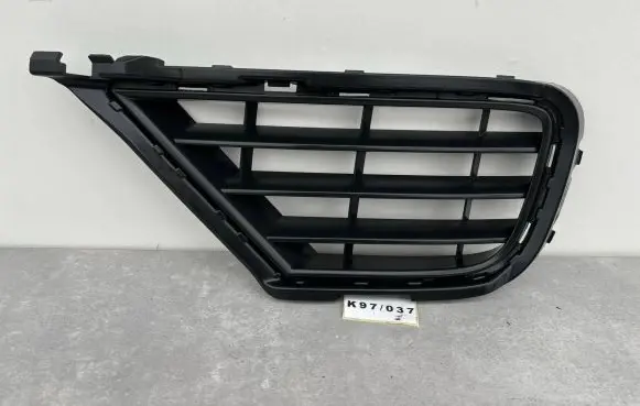 Volkswagen Touareg II Front bumper lower grill 7P6853LH