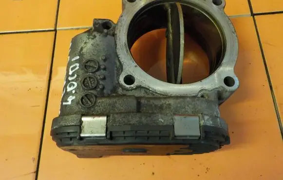 Mercedes-Benz ML W164 Throttle body valve A6290900270