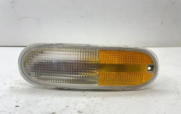 Volkswagen New Beetle Front indicator light