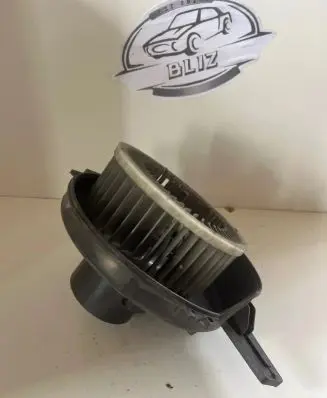 Volkswagen Polo Heater fan/blower 6Q1820015 A1916