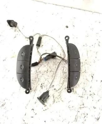 Opel Zafira A Steering wheel buttons/switches 6014387