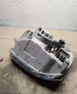 Hyundai Santa Fe Headlight/headlamp 9210226XXX
