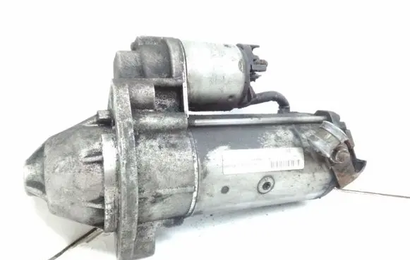 Volkswagen PASSAT B5 Starter motor 068911024E D7R33 0401020133PG