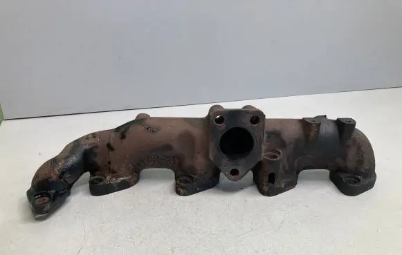 KIA Sorento Exhaust manifold