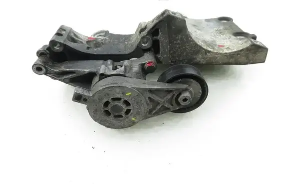Volkswagen PASSAT B6 Generator/alternator bracket 03G903315C 038903143AF