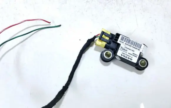 Volvo S40, V40 Airbag deployment crash/impact sensor 30613044a f040361182