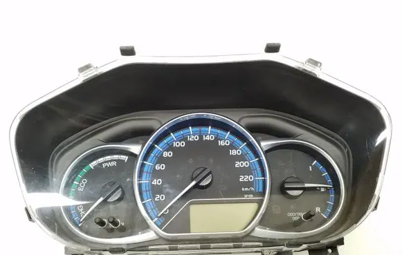 Toyota Yaris Speedometer (instrument cluster) 838000U390