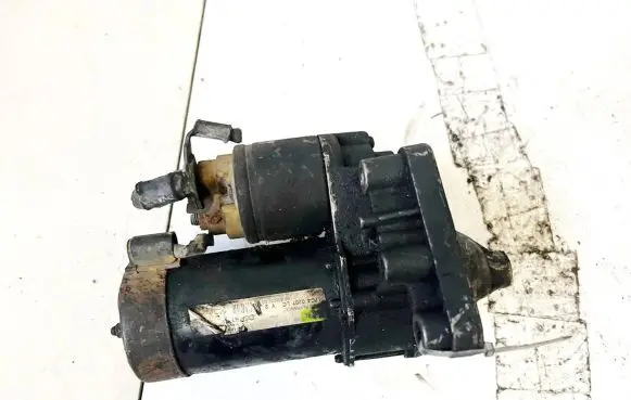 Peugeot 307 Starter motor d6fa110