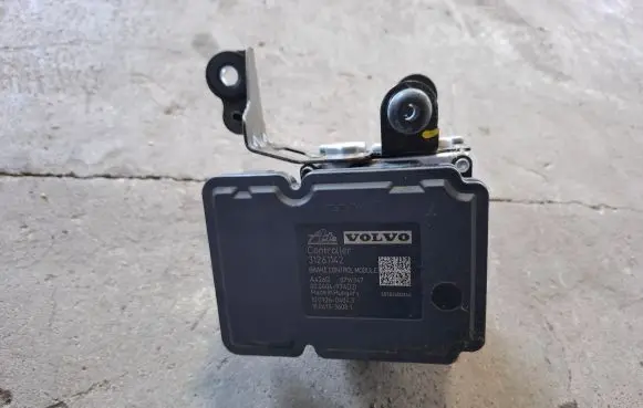 Volvo XC70 ABS Pump 31261142 7G9N2C405AC